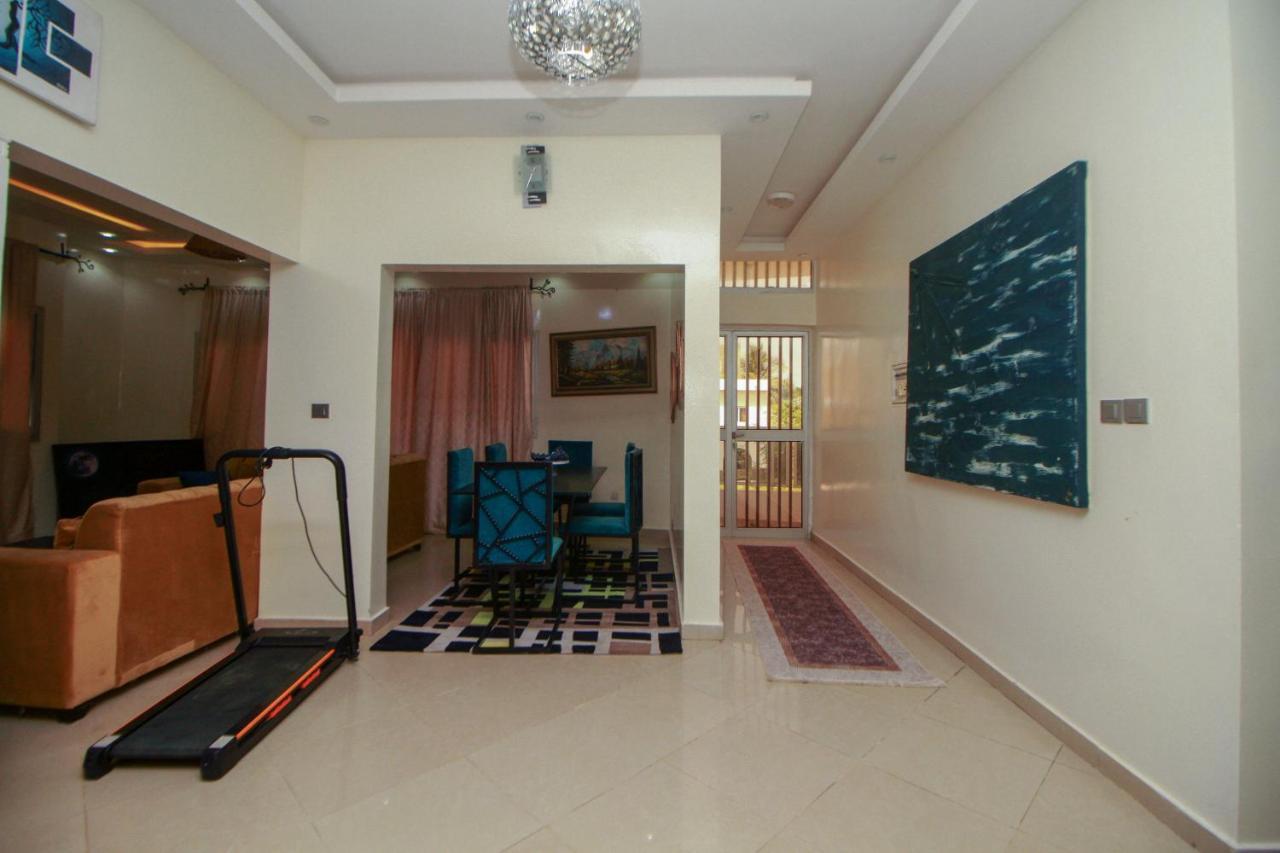 Le "Grand Bleu", Un Bel Appartement Paisible, Sur Et Spatieux Au Coeur De La Station Balneaire De Saly Portudal Bagian luar foto